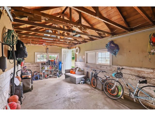 1820 Se 6TH Ave, Camas, WA 98607