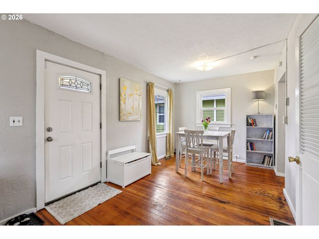 1820 Se 6TH Ave, Camas, WA 98607