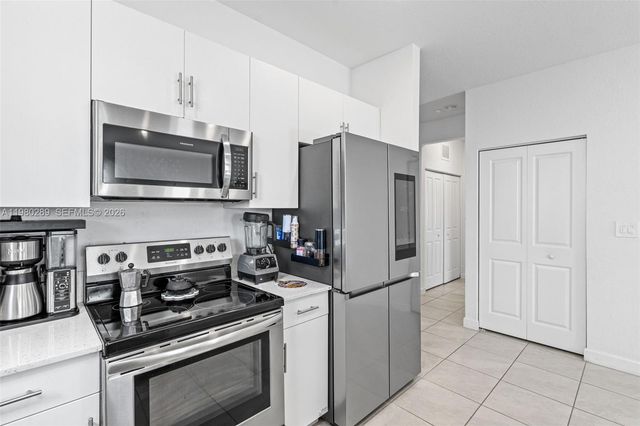 12731 SW 213th St, Miami, FL 33177