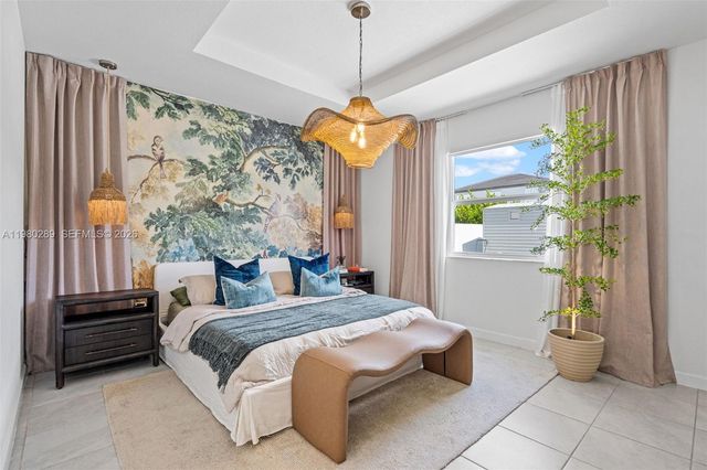 12731 SW 213th St, Miami, FL 33177