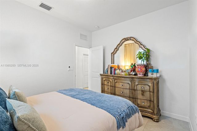 12731 SW 213th St, Miami, FL 33177