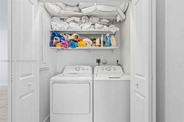 12731 SW 213th St, Miami, FL 33177