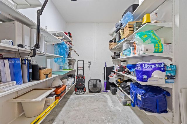 12731 SW 213th St, Miami, FL 33177