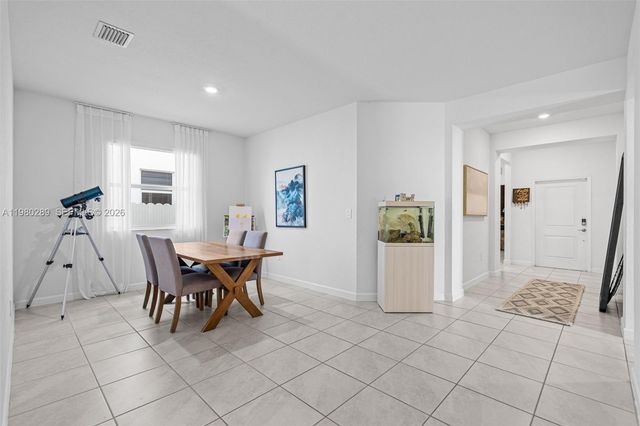 12731 SW 213th St, Miami, FL 33177