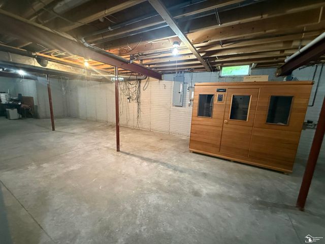 1626 Spruce Court, Temperance, MI 48182