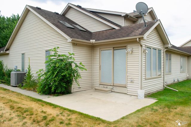 1626 Spruce Court, Temperance, MI 48182
