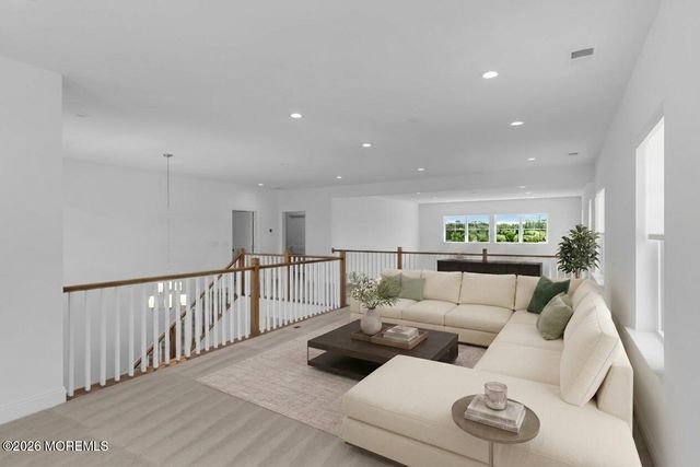 49 Sofia Drive, Manalapan, NJ 07726