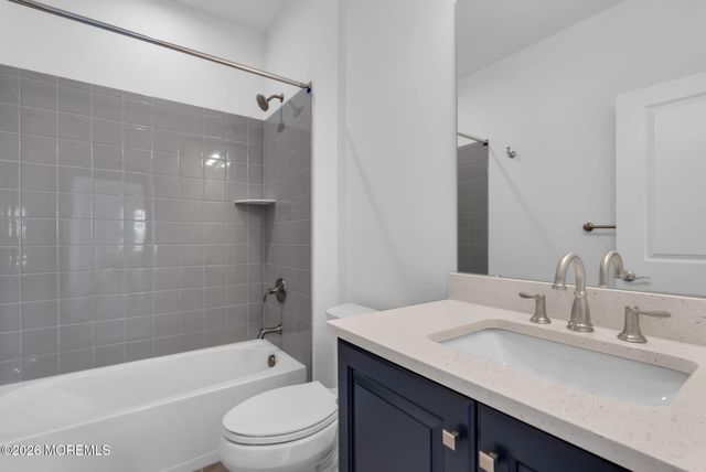 49 Sofia Drive, Manalapan, NJ 07726