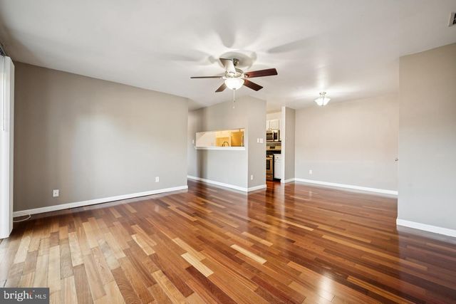 706 WOODHOLLOW DR, Marlton, NJ 08053