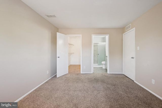 706 WOODHOLLOW DR, Marlton, NJ 08053