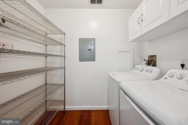 706 WOODHOLLOW DR, Marlton, NJ 08053