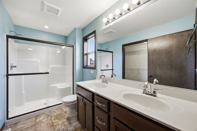 2403 Snapdragon Circle SW, Cedar Rapids, IA 52404