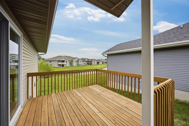 2403 Snapdragon Circle SW, Cedar Rapids, IA 52404