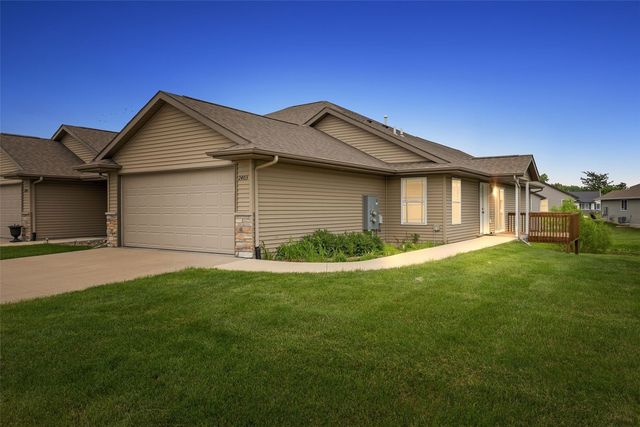 2403 Snapdragon Circle SW, Cedar Rapids, IA 52404