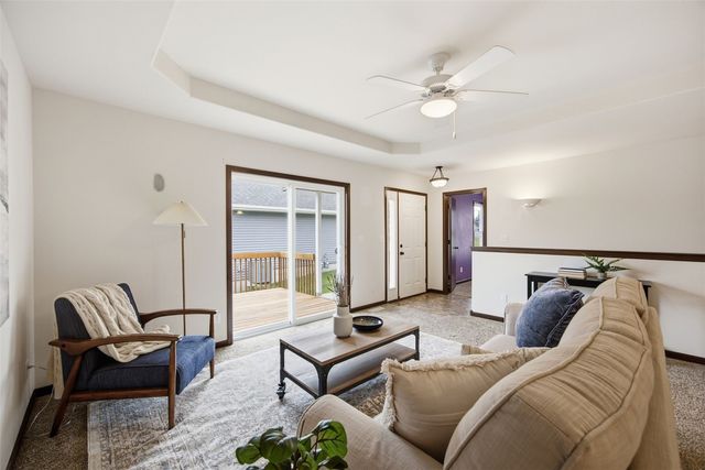2403 Snapdragon Circle SW, Cedar Rapids, IA 52404