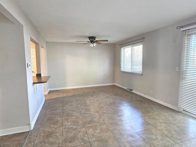 228 MONROE Road, Bolingbrook, IL 60440