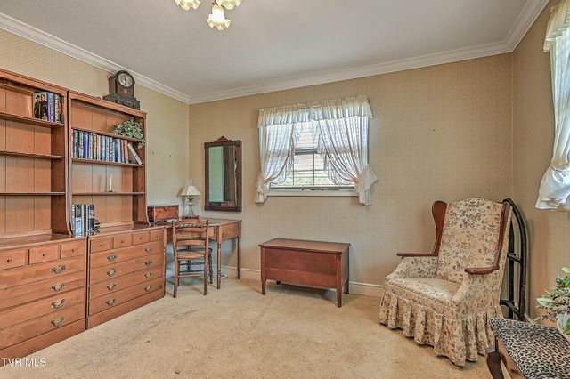 400 Oakmont Drive, Kingsport, TN 37663