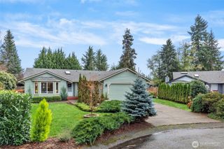 8042 Parkridge Drive SE, Tumwater, WA 98501