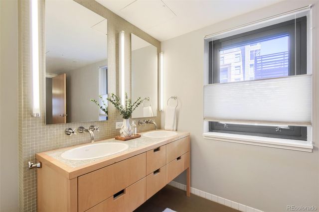 2100 16th Street 213, Denver, CO 80202