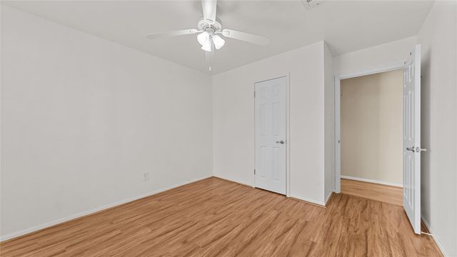 1711 Woodhue Drive, Spring, TX 77386