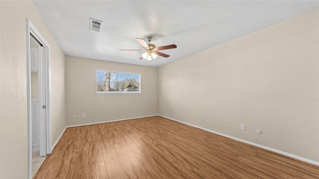 1711 Woodhue Drive, Spring, TX 77386