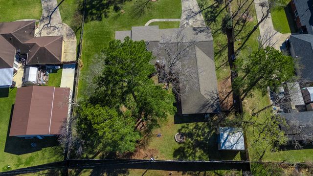 1711 Woodhue Drive, Spring, TX 77386