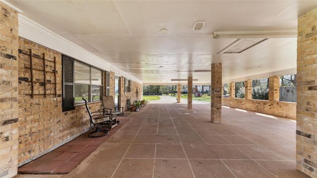 1711 Woodhue Drive, Spring, TX 77386