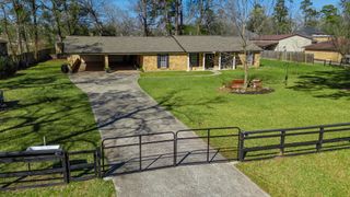 1711 Woodhue Drive, Spring, TX 77386