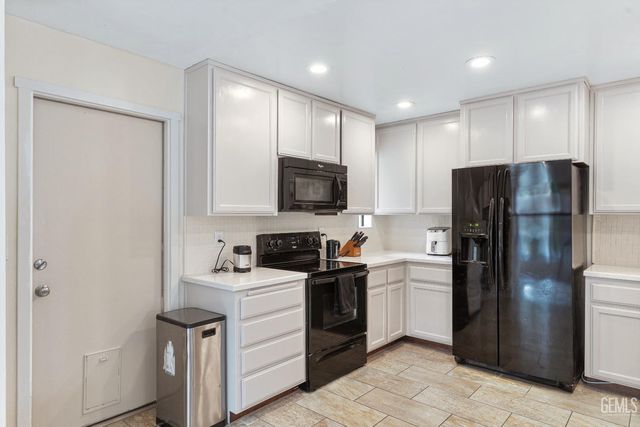 11938 Laver Court, Bakersfield, CA 93306