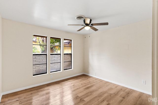 11938 Laver Court, Bakersfield, CA 93306