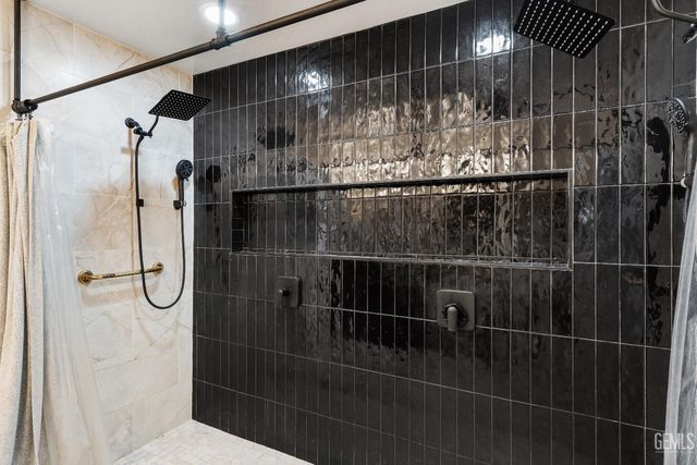 11938 Laver Court, Bakersfield, CA 93306