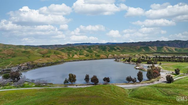 11938 Laver Court, Bakersfield, CA 93306