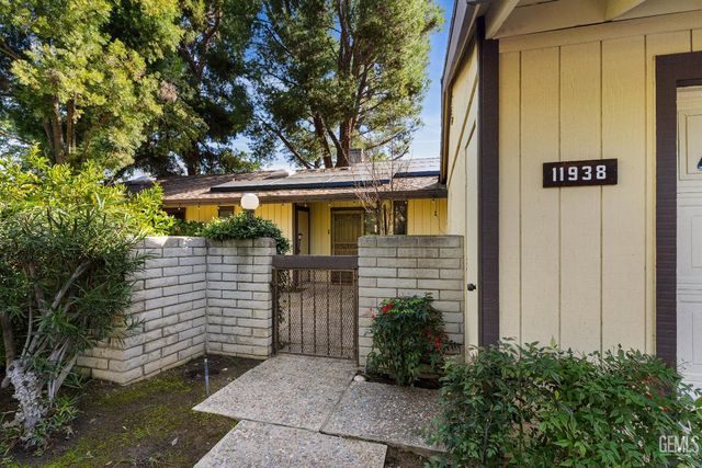 11938 Laver Court, Bakersfield, CA 93306