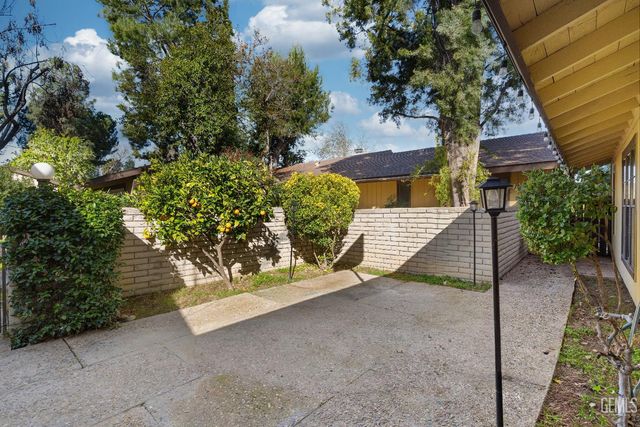 11938 Laver Court, Bakersfield, CA 93306