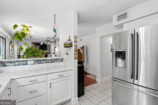 1163 Oak Arbour Avenue, Lawrenceville, GA 30044