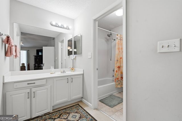 1163 Oak Arbour Avenue, Lawrenceville, GA 30044