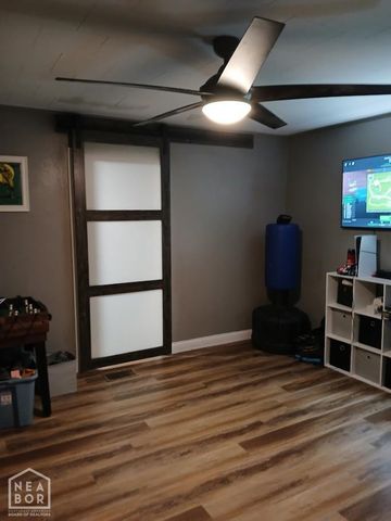 503 E Court Street E, Paragould, AR 72450