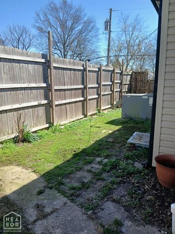 503 E Court Street E, Paragould, AR 72450