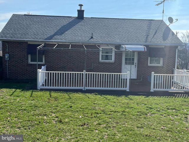 550 N 5TH ST, Hamburg, PA 19526