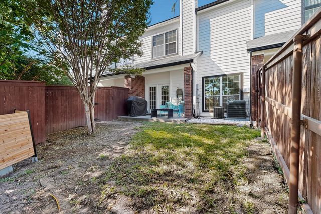 2344 Southcourt Circle, Irving, TX 75038
