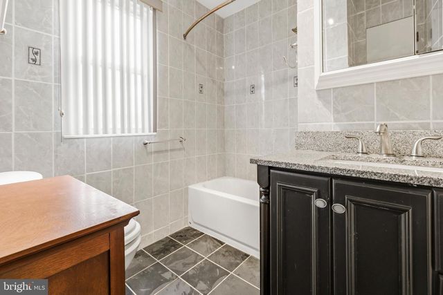 15 W MARY LN, Waterford Works, NJ 08089