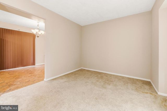 15 W MARY LN, Waterford Works, NJ 08089