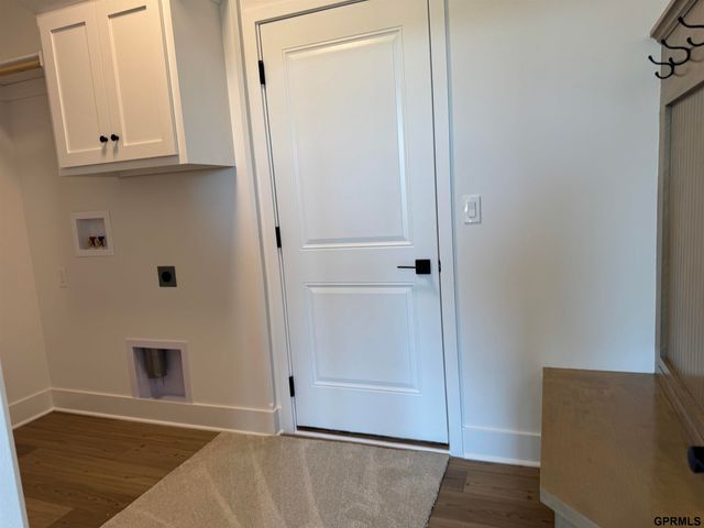 12006 S 113 Avenue Circle, Papillion, NE 68046