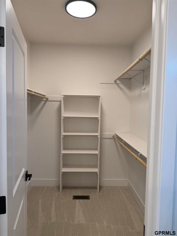 12006 S 113 Avenue Circle, Papillion, NE 68046