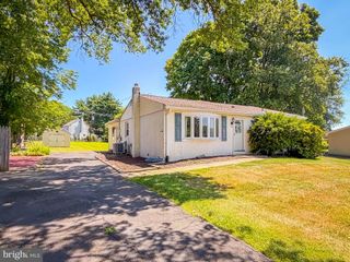 79 CHARLOTTE AVE, Southampton, PA 18966