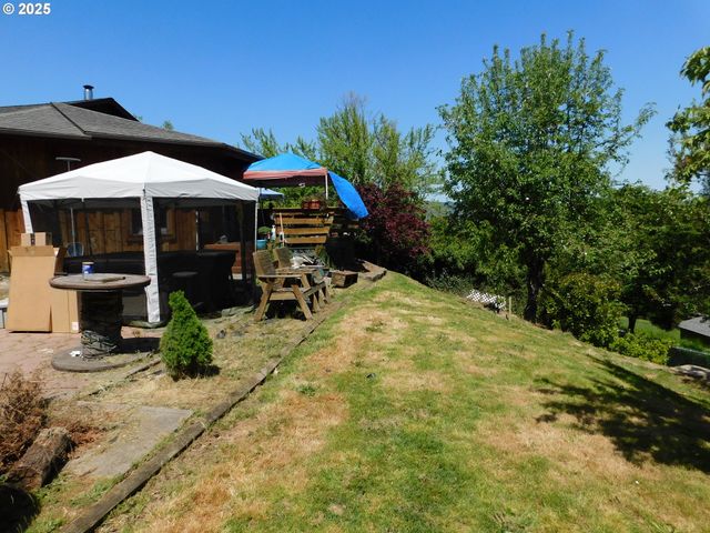 231 Ne DARRELL Ave, Winston, OR 97496