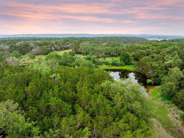 2308 County Road 414, Spicewood, TX 78669