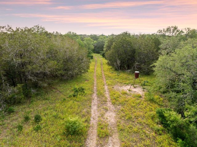 2308 County Road 414, Spicewood, TX 78669