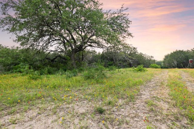 2308 County Road 414, Spicewood, TX 78669