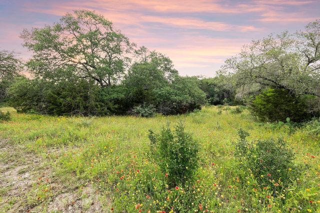 2308 County Road 414, Spicewood, TX 78669